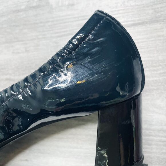 Prada Patent Bow Heels - Picture 5 of 10